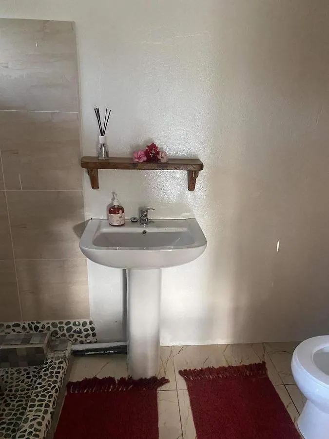 Tetoamaui Apartment Fare Homestay